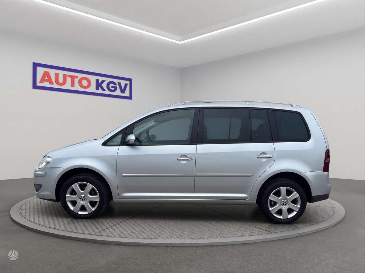 Volkswagen Touran - 2