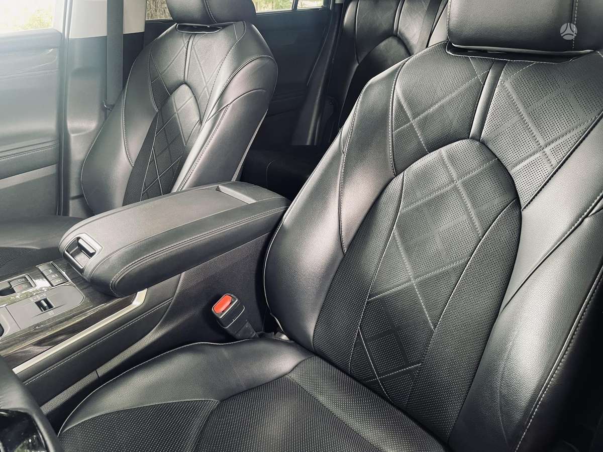 Toyota Highlander - 8