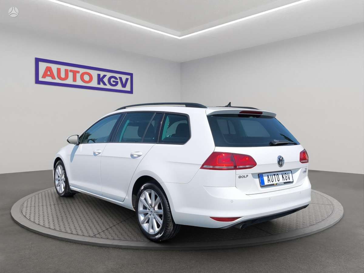 Volkswagen Golf - 3