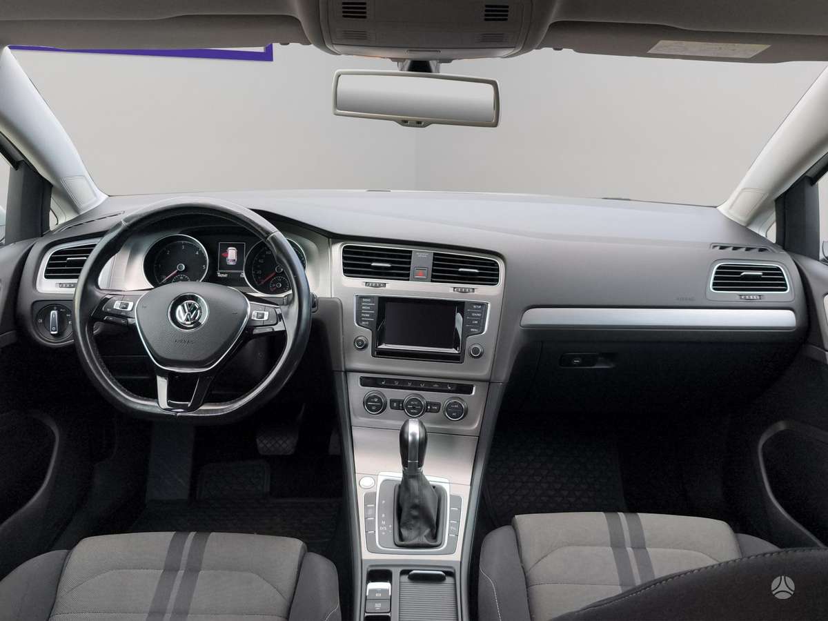 Volkswagen Golf - 12