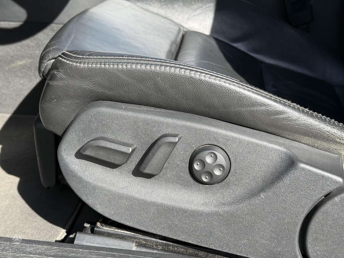 Audi A6, 3.0 l., universalas