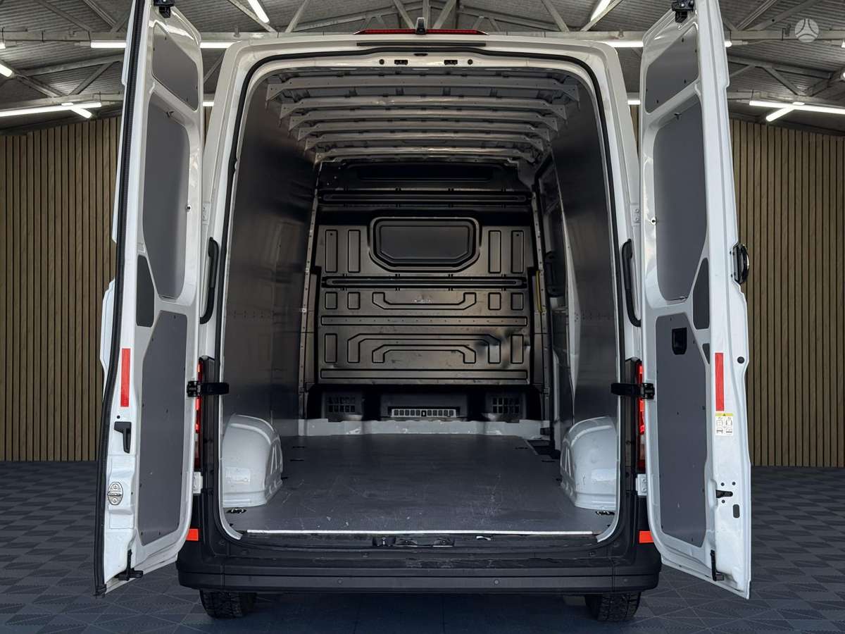 Volkswagen Crafter - 8