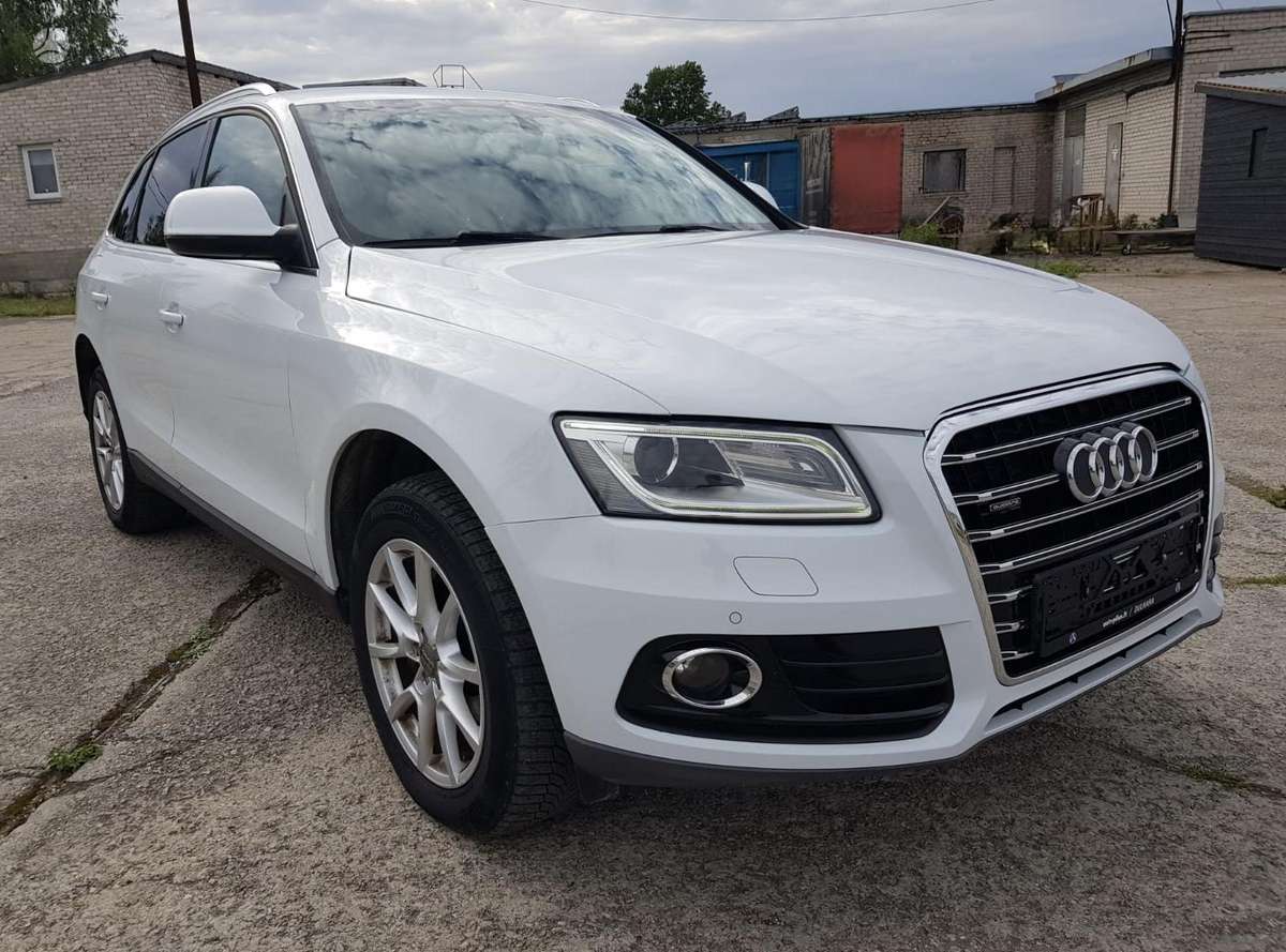 Audi Q5, 2.0 l., Внедорожник / Кроссовер