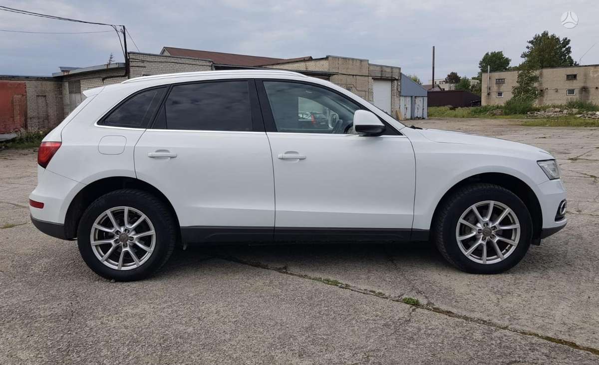Audi Q5, 2.0 l., Внедорожник / Кроссовер