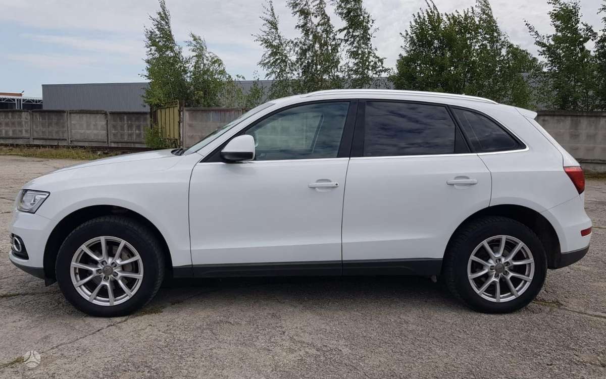 Audi Q5, 2.0 l., Внедорожник / Кроссовер