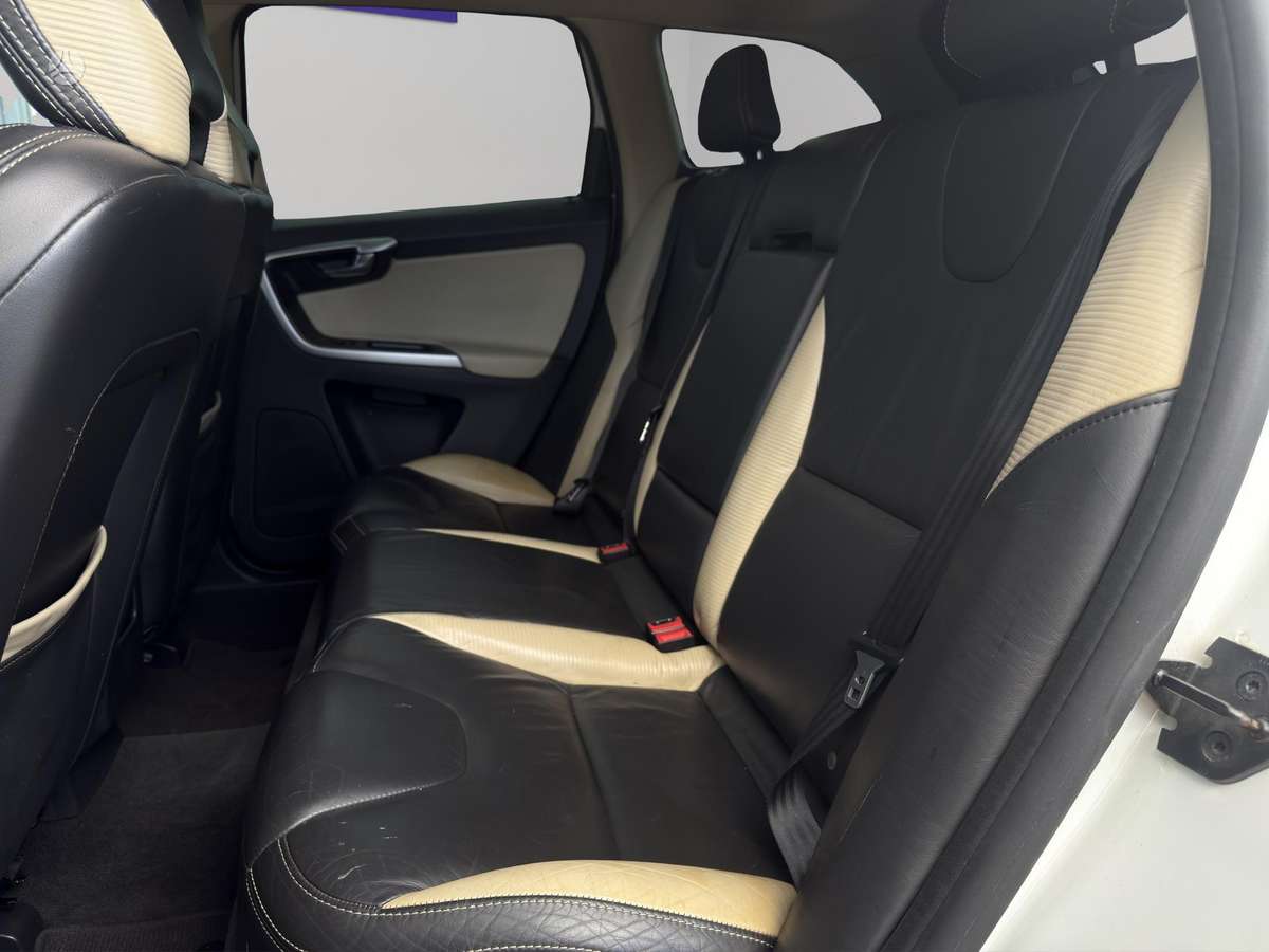 Volvo XC60 - 11