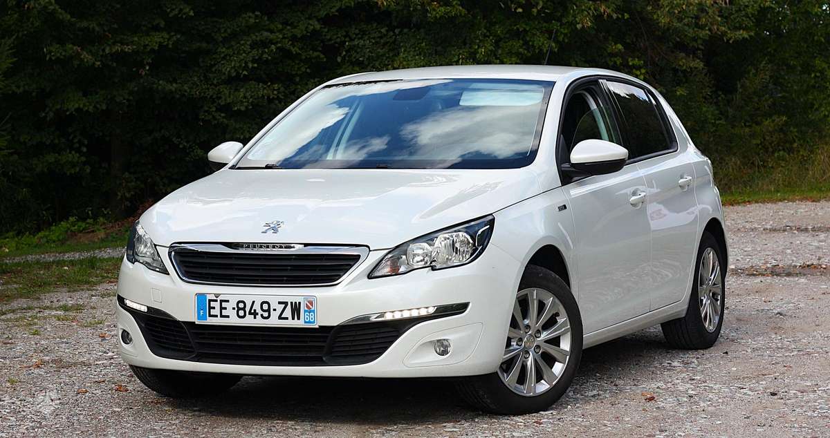 Peugeot 308, 1.2 l., hatchback