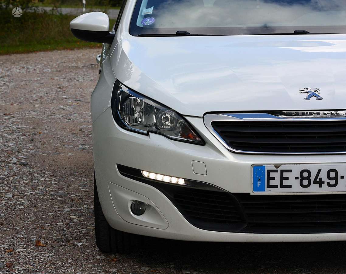 Peugeot 308, 1.2 l., hatchback