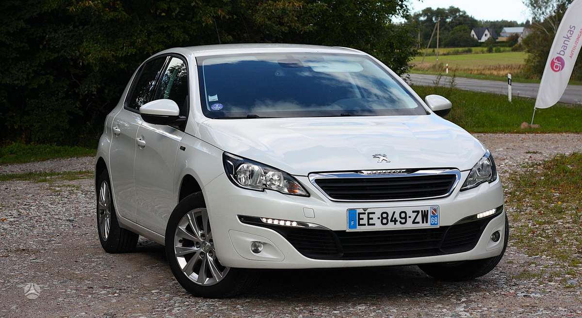 Peugeot 308, 1.2 l., hatchback
