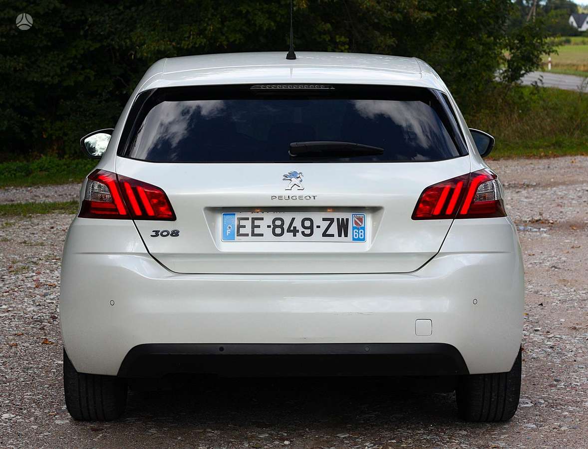 Peugeot 308, 1.2 l., hatchback