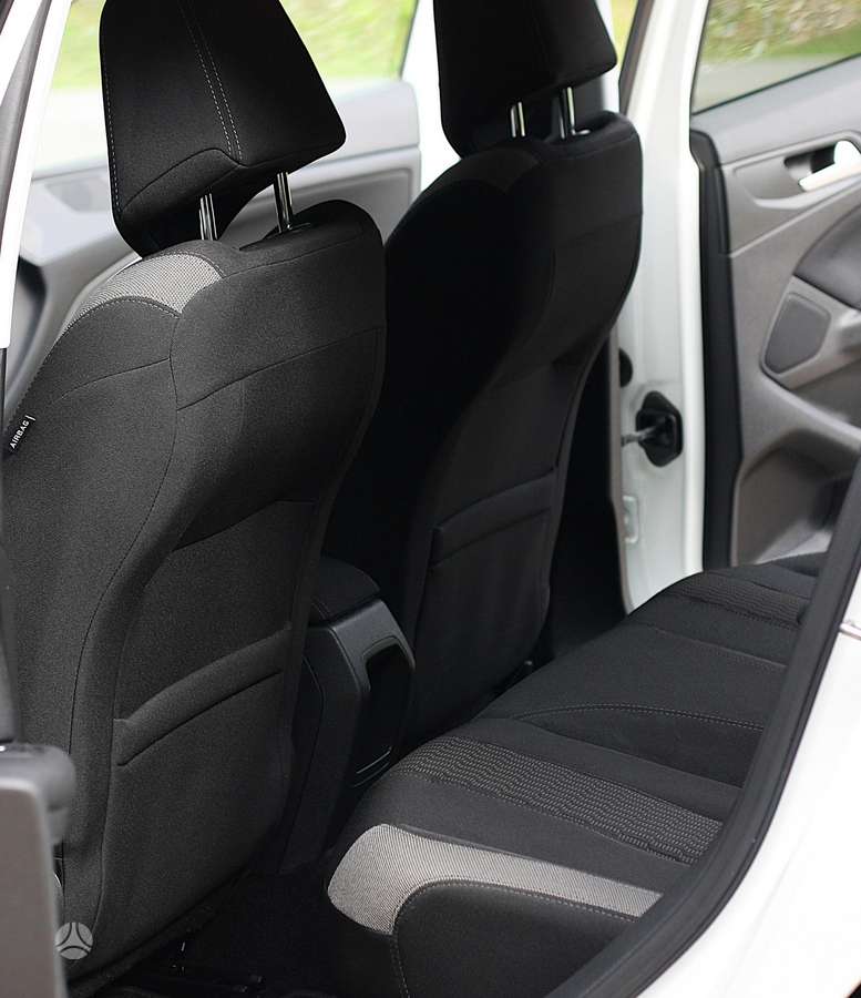Peugeot 308, 1.2 l., hatchback