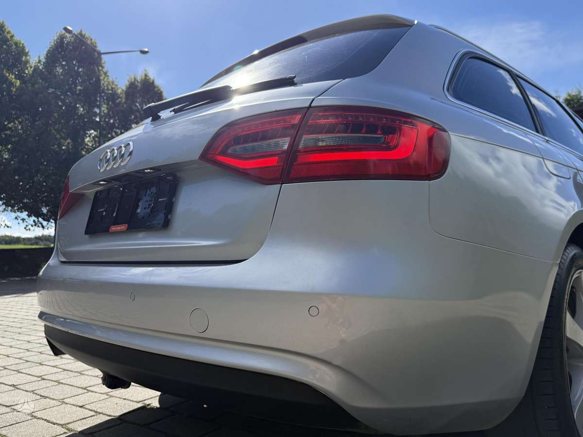 Audi A4, 2.0 l., Универсал