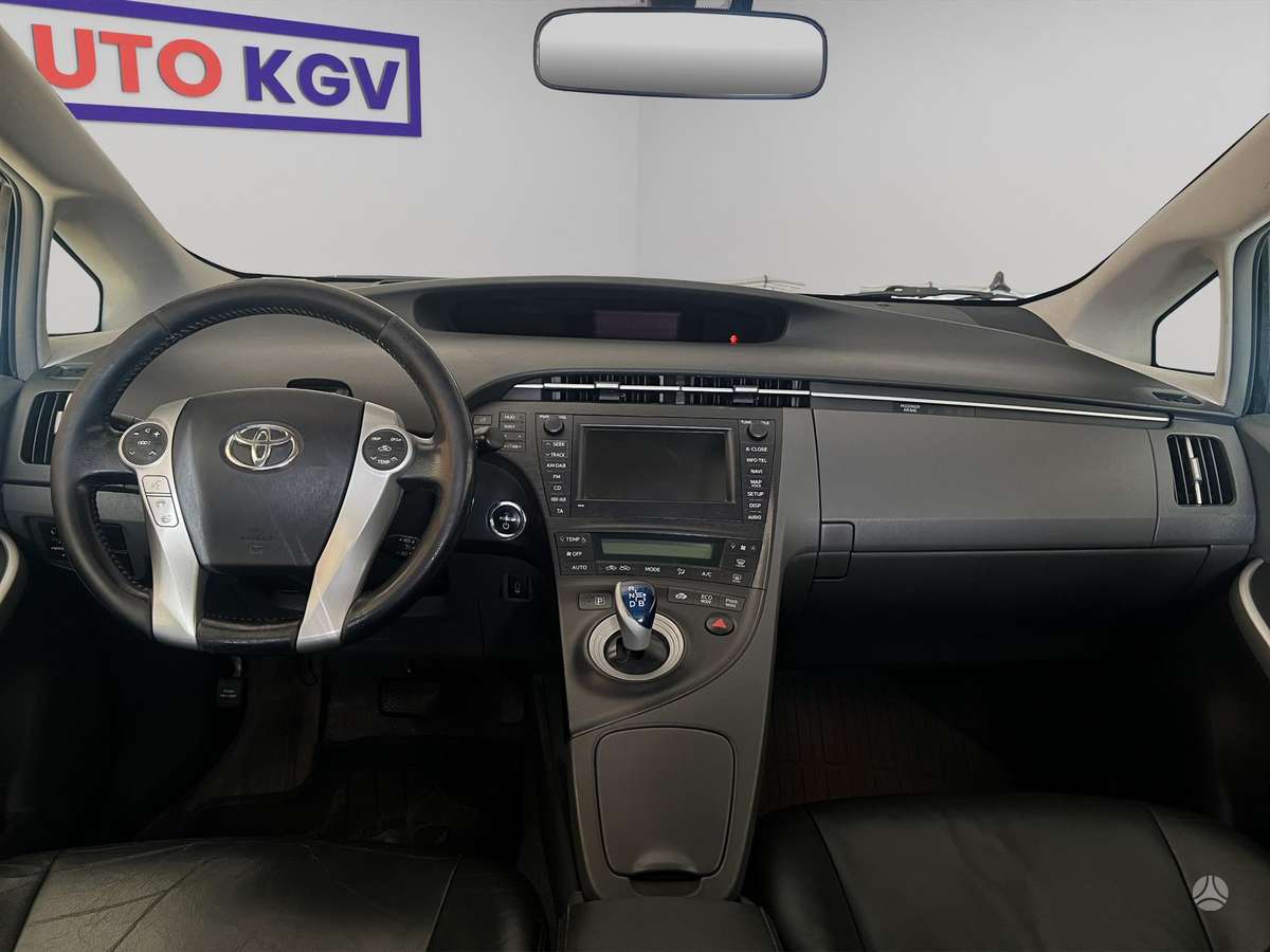Toyota Prius - 11
