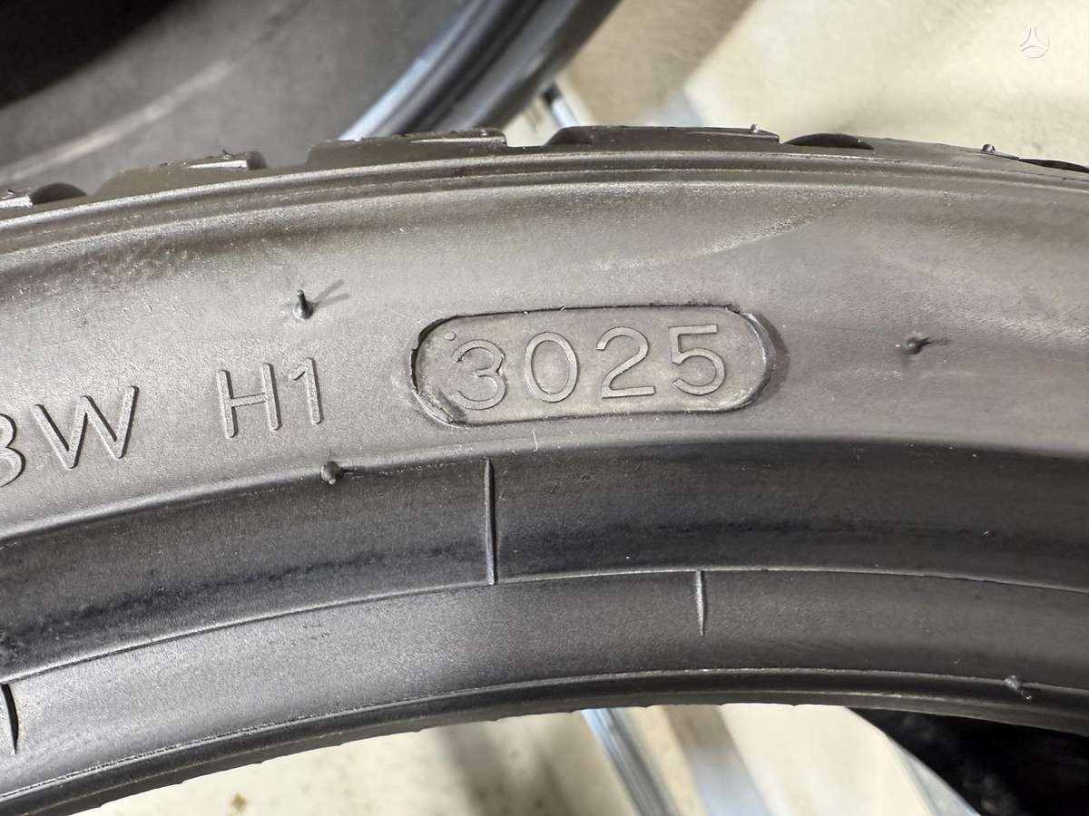 Hankook Winter iceptEvo3//2025m, winter 285/30 R20