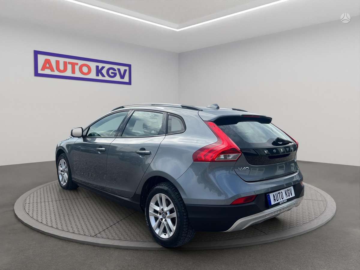 Volvo V40 Cross Country - 3
