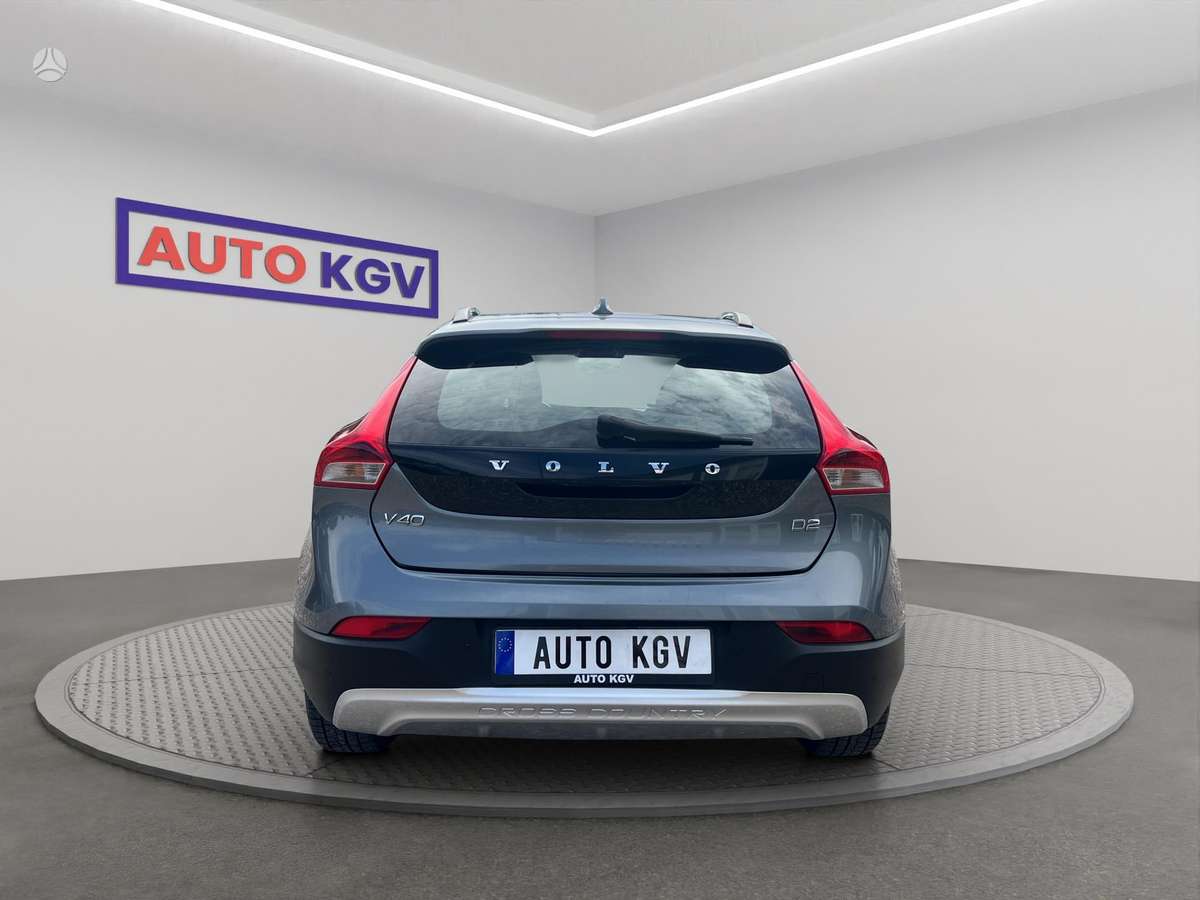 Volvo V40 Cross Country - 4