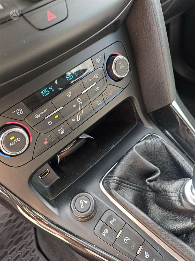 Ford Focus, 1.5 l., Хэтчбек