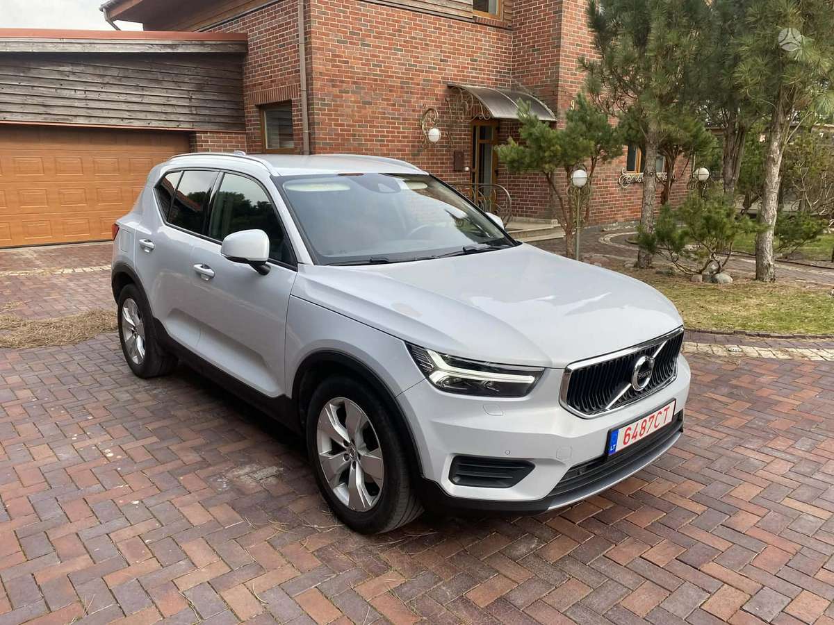 Volvo XC40 - 1