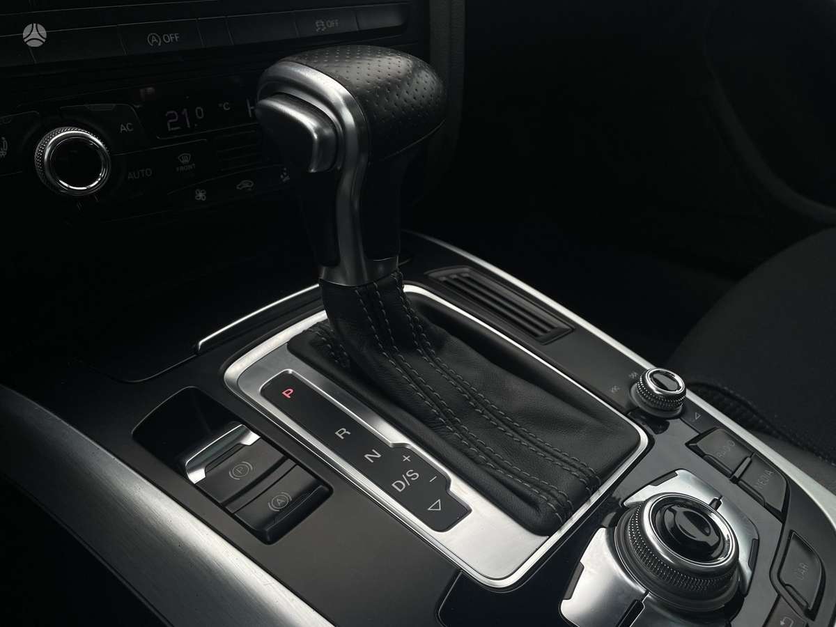 Audi A4, 3.0 l., universalas