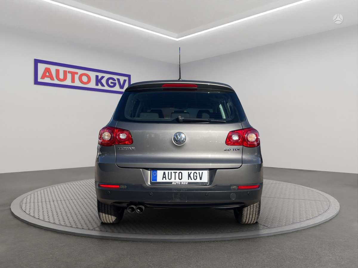 Volkswagen Tiguan - 4