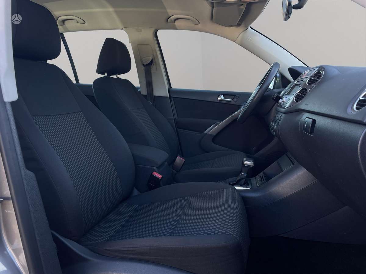 Volkswagen Tiguan - 8