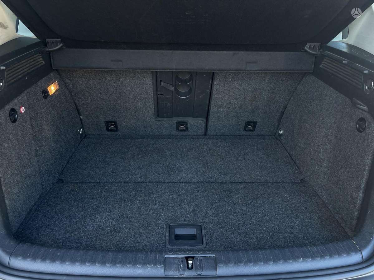 Volkswagen Tiguan - 10