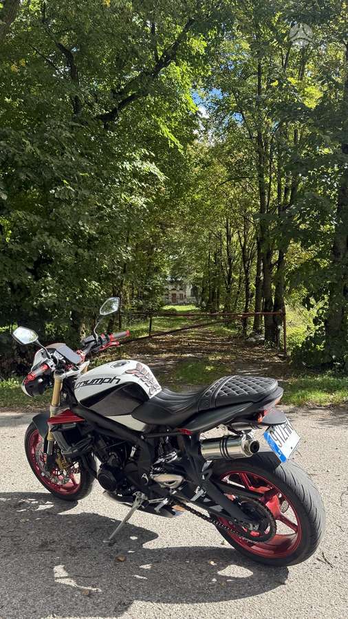 Triumph Street Triple, street / classic