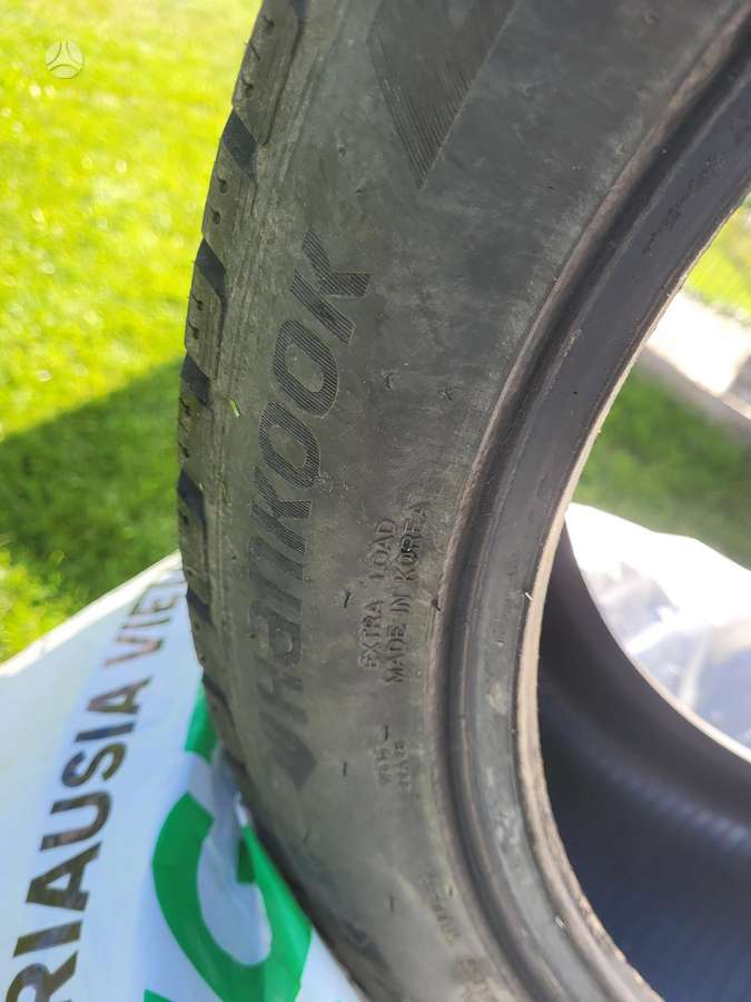 Hankook, žieminės 235/45 R18