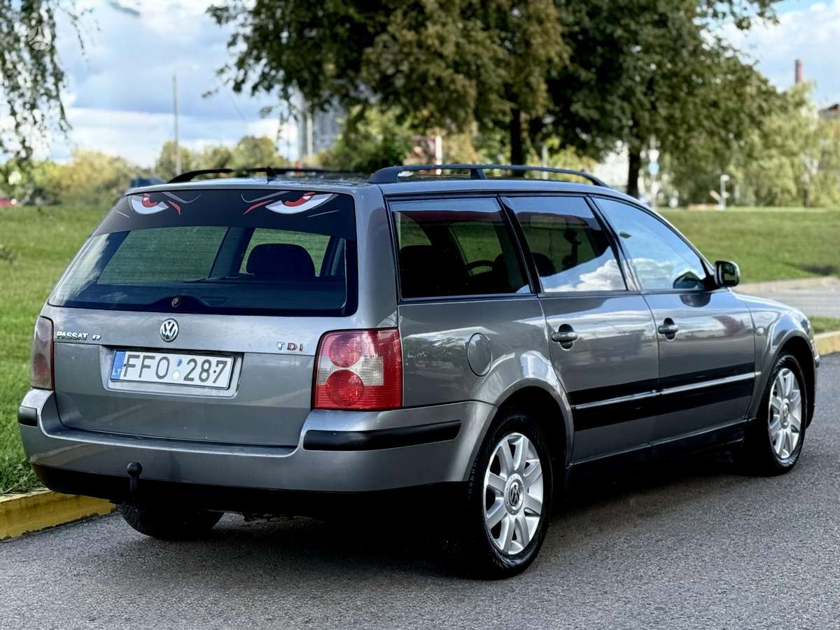 Volkswagen Passat - 4