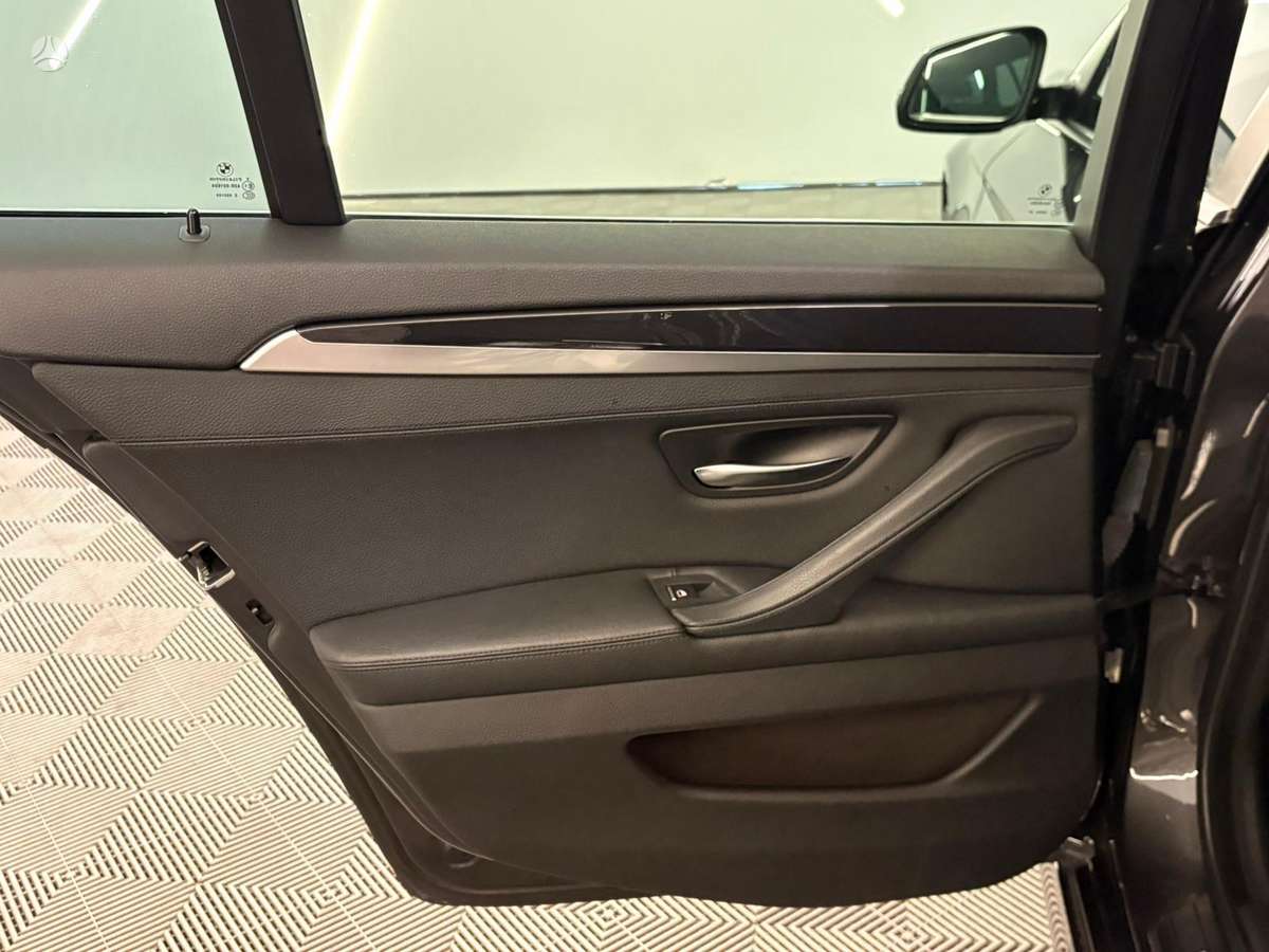 BMW 520, 2.0 l., wagon