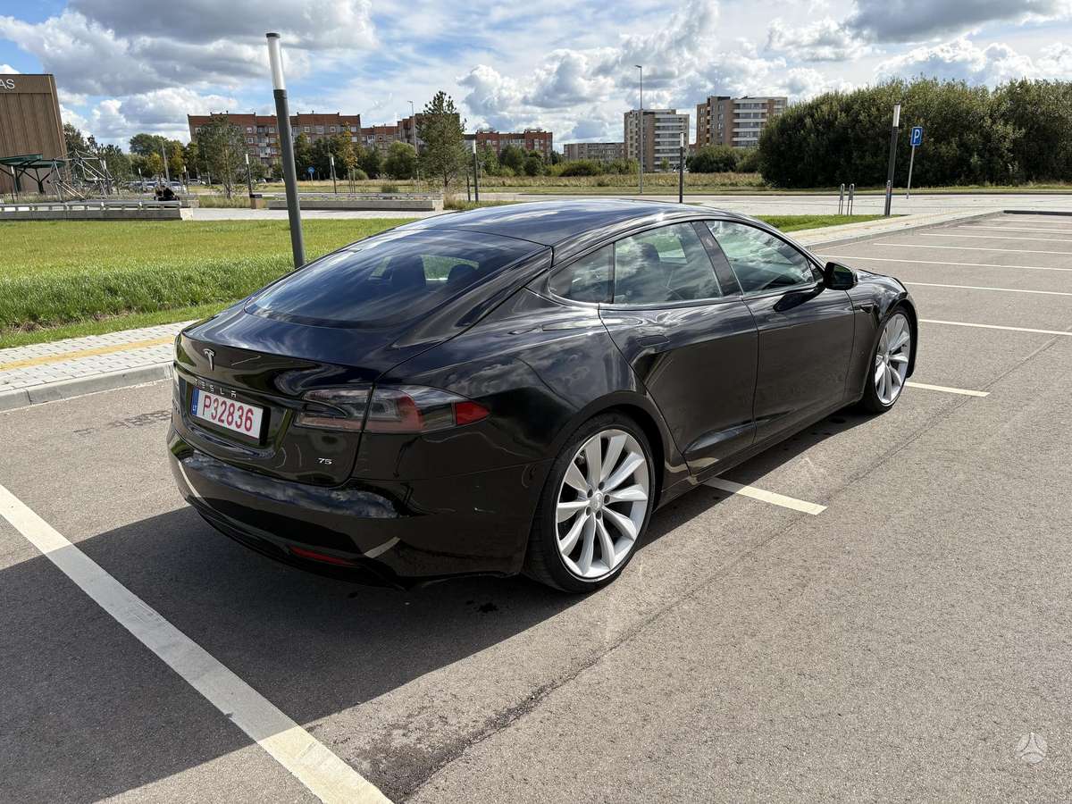 Tesla Model S, 75 kWh, saloon / sedan