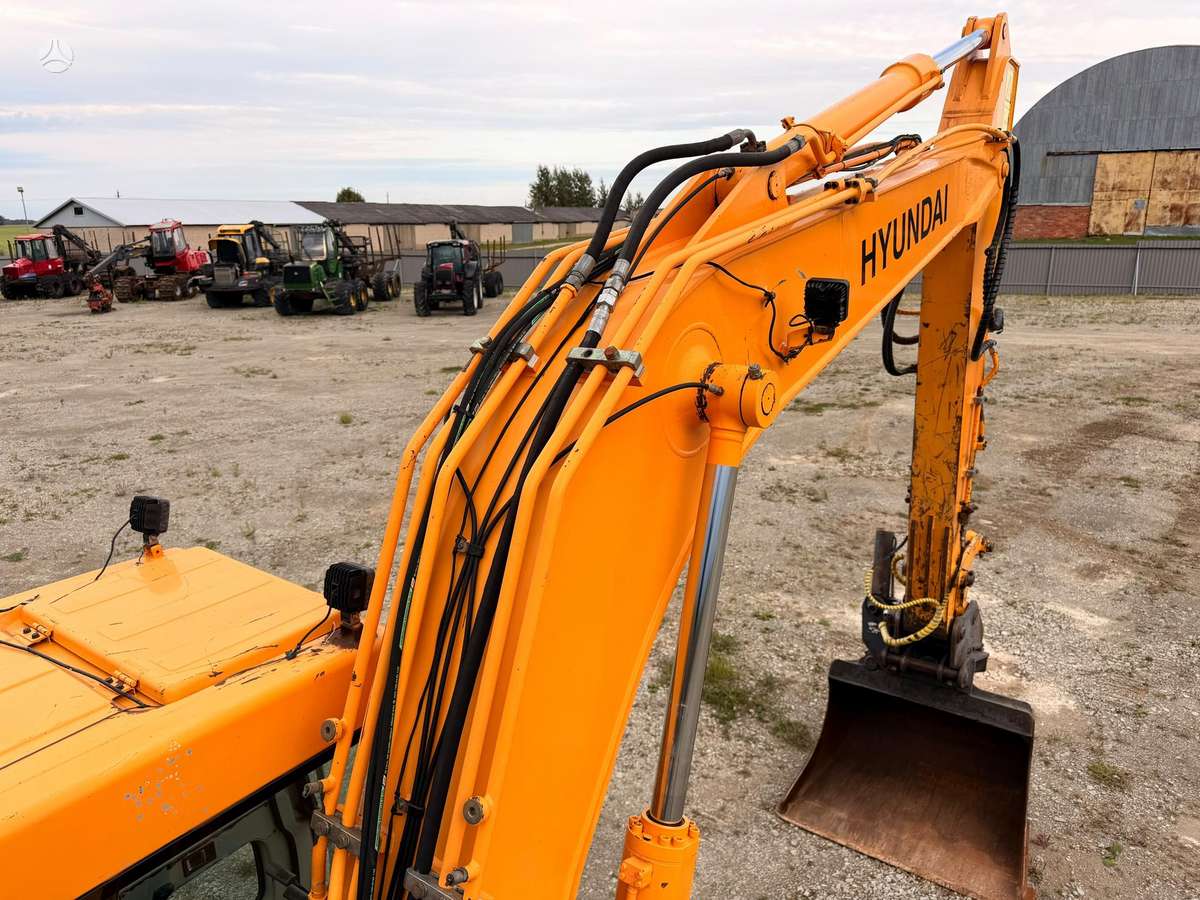 Hyundai Robex 140 LC-7, экскаваторы