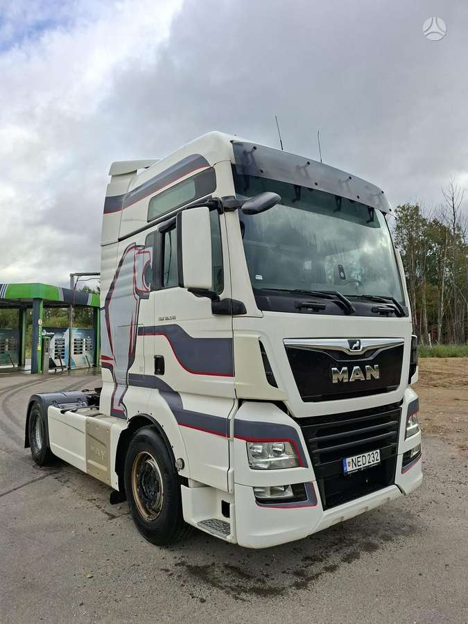 MAN TGX, 1 miegamoji vieta