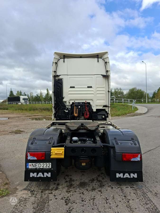 MAN TGX, 1 miegamoji vieta