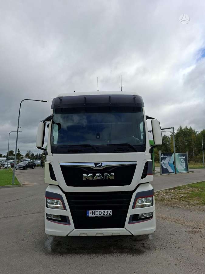 MAN TGX, 1 miegamoji vieta