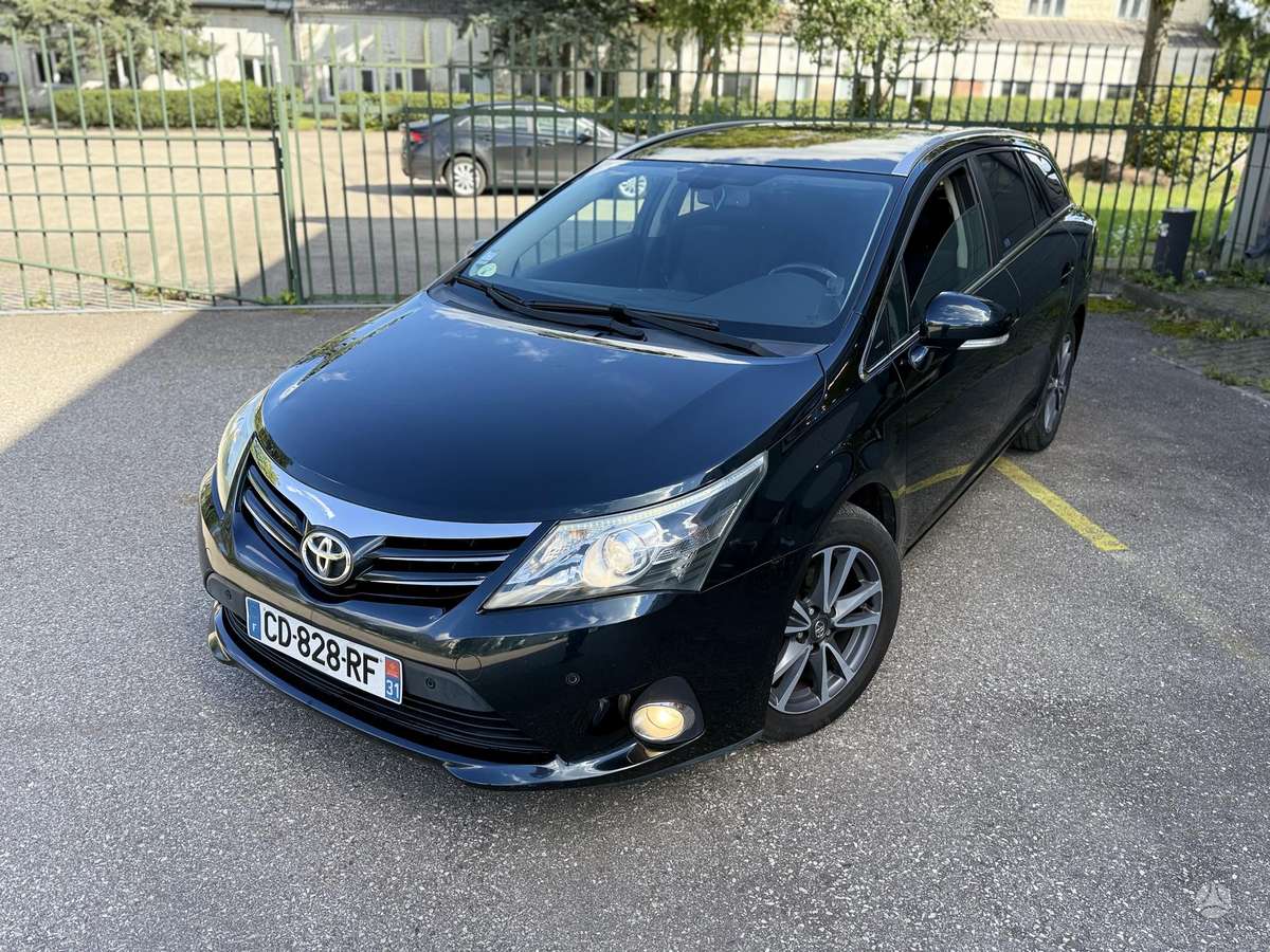 Toyota Avensis, 2.0 l., Универсал