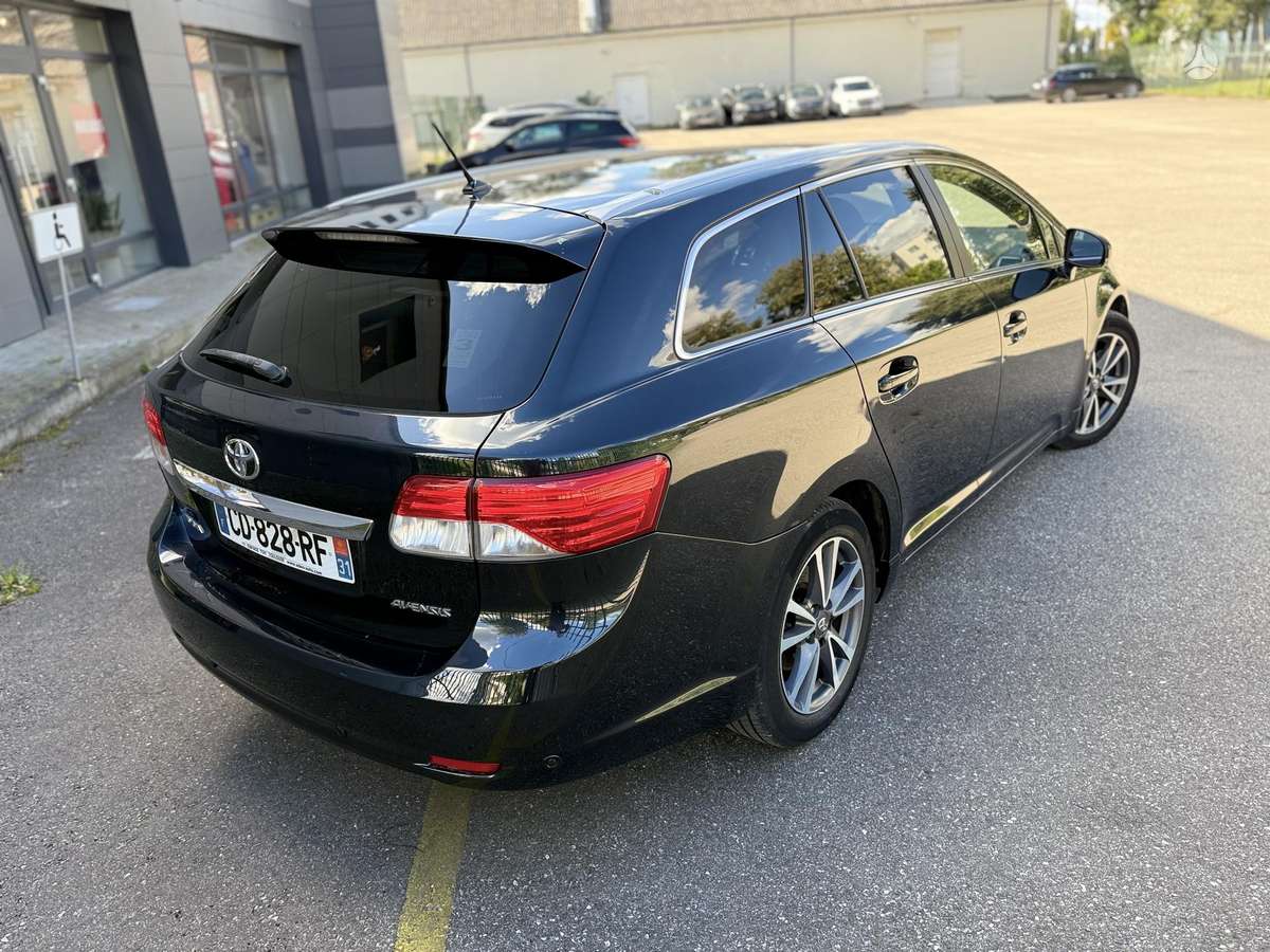 Toyota Avensis - 3