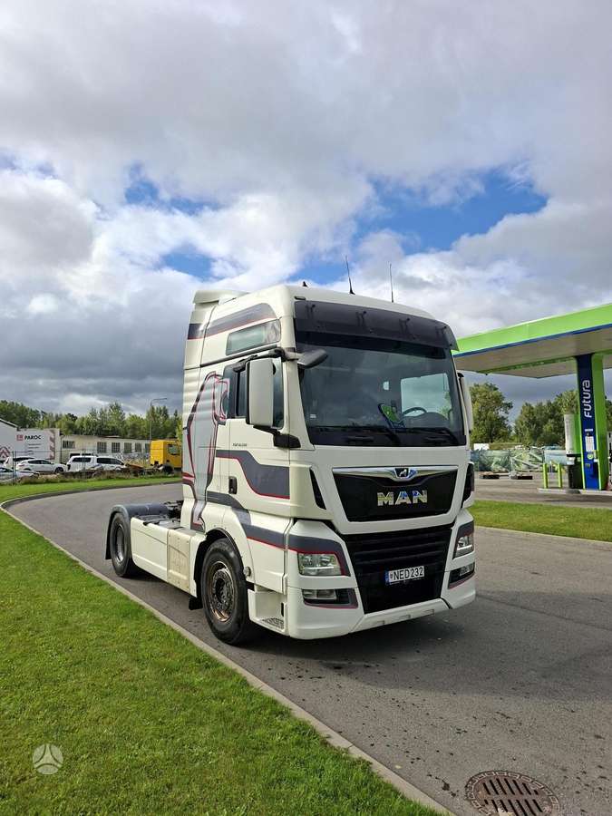 MAN TGX, 1 miegamoji vieta