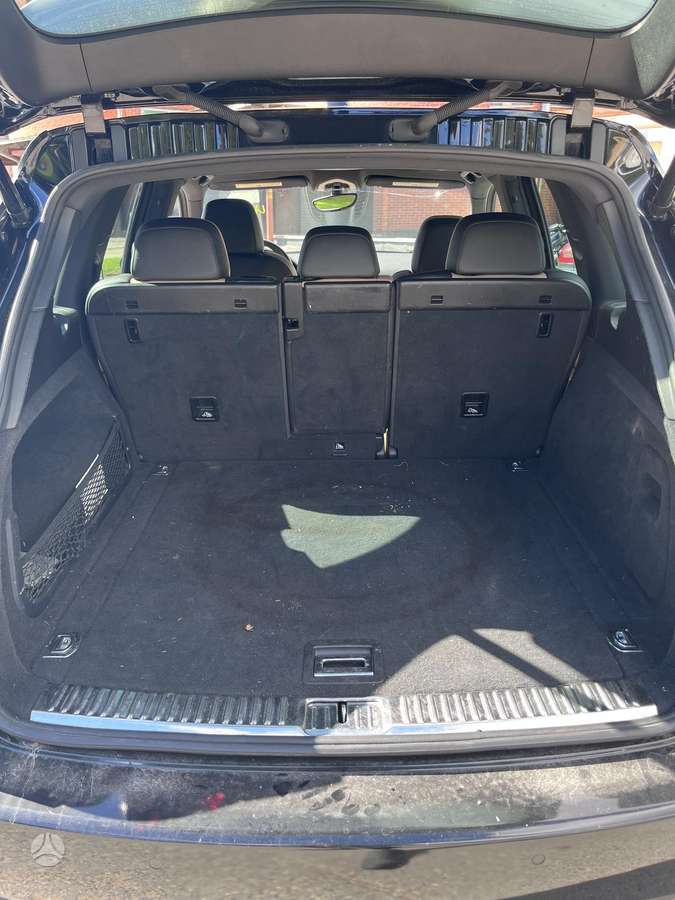 Porsche Cayenne - 6