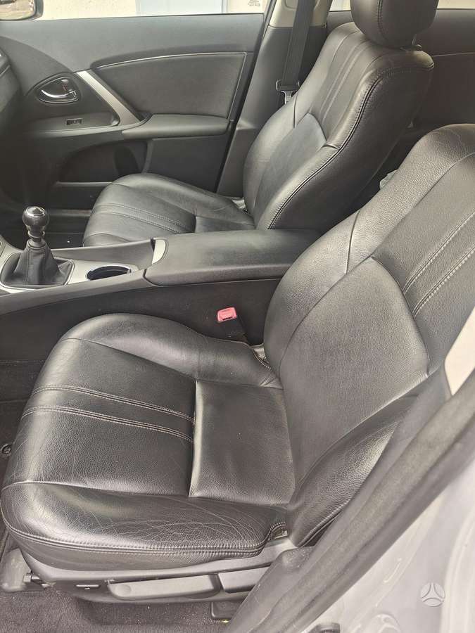 Toyota Avensis - 6