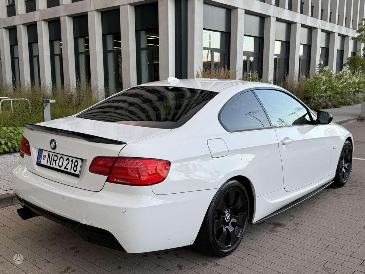 BMW 330, Купе (coupe)