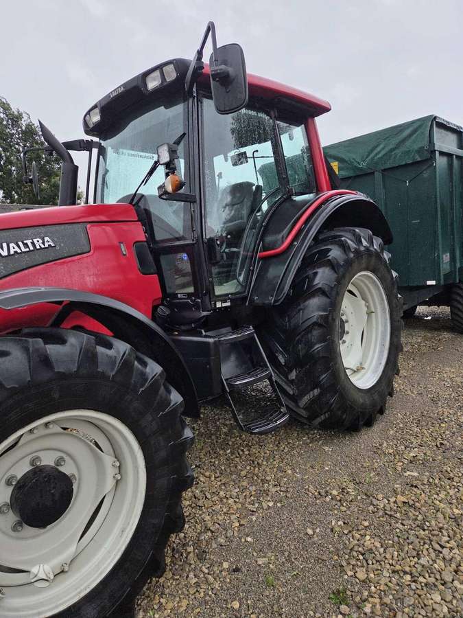 Valtra T131h, traktoriai