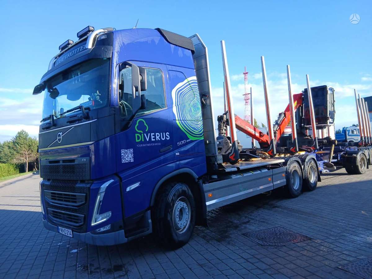 Volvo FH, timber trucks