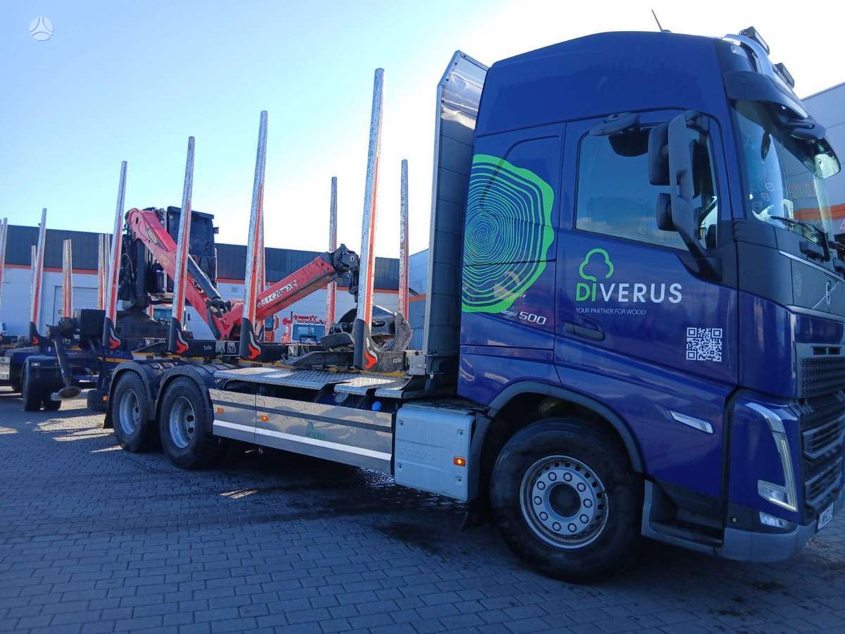 Volvo FH, timber trucks