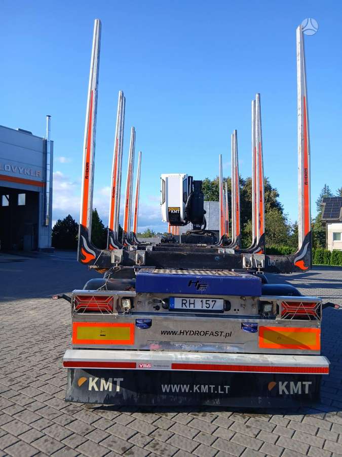 Volvo FH, timber trucks