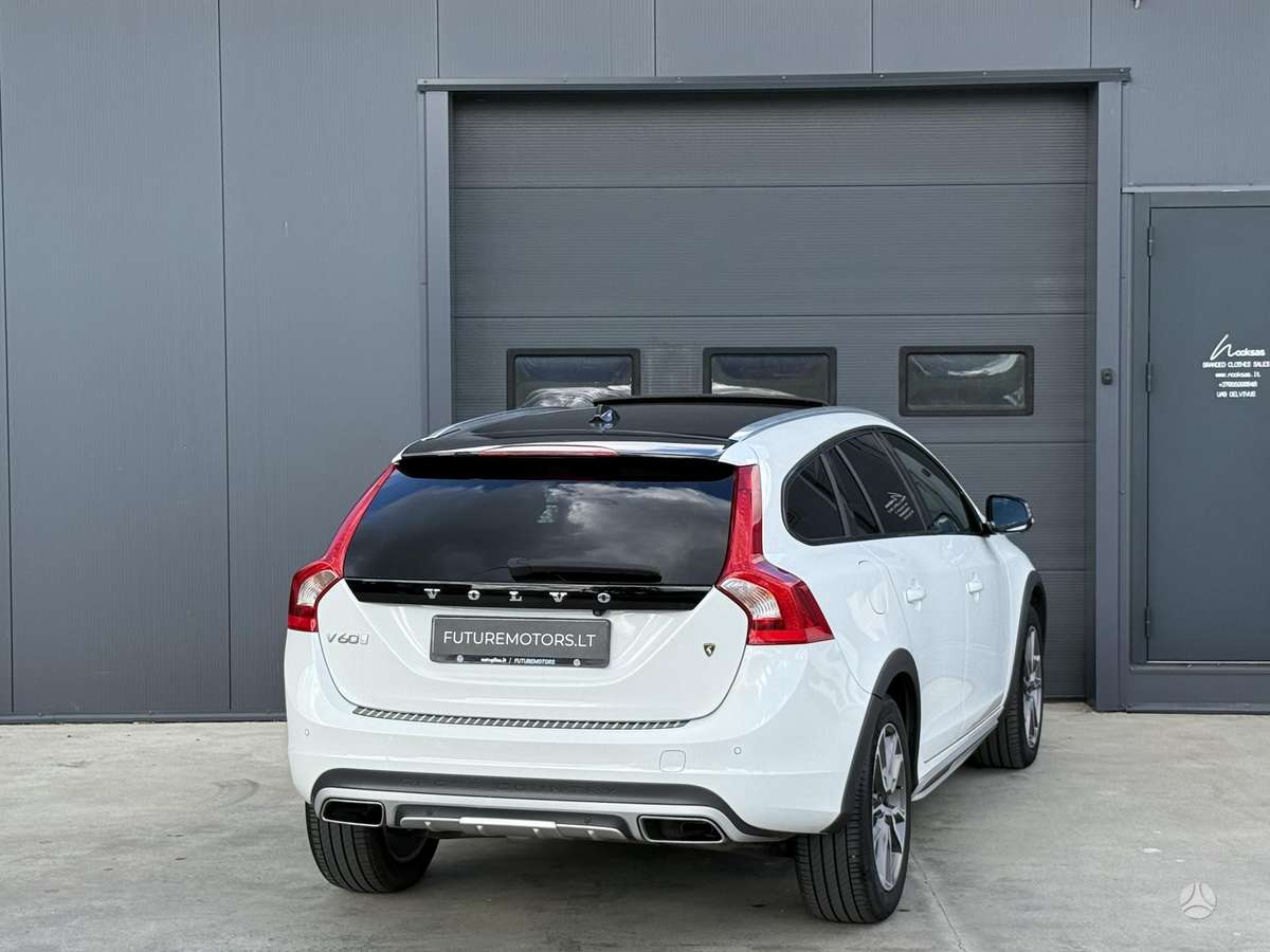 Volvo V60 Cross Country - 2