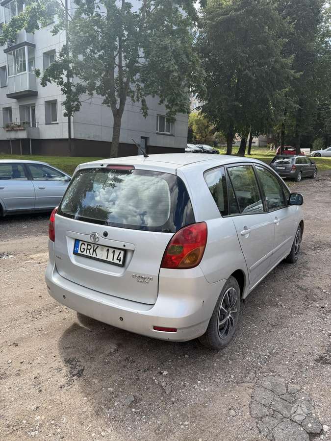 Toyota Corolla Verso - 7
