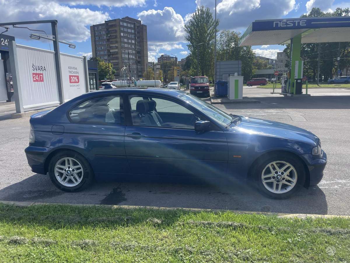 BMW 316, 1.8 l., hatchback