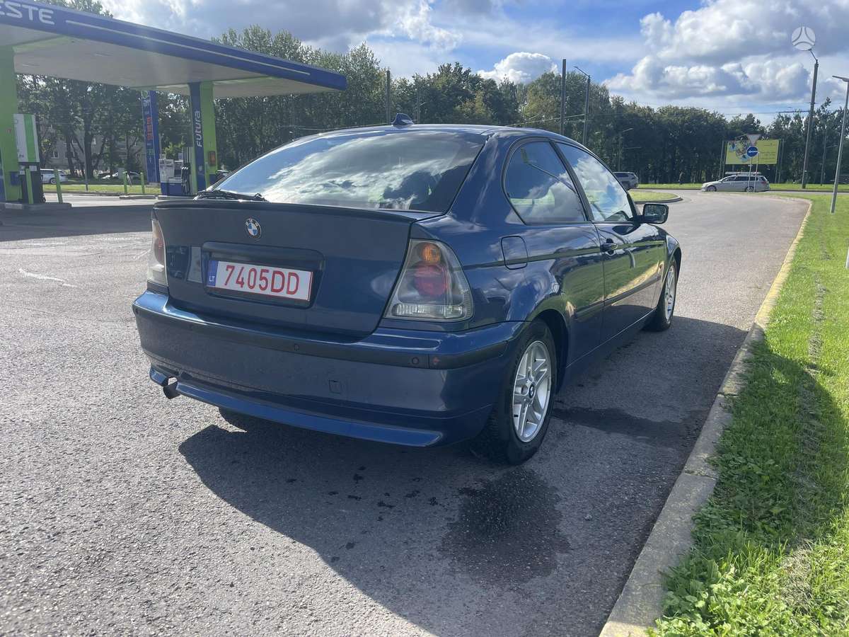 BMW 316, 1.8 l., hatchback