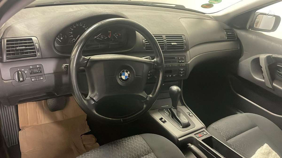 BMW 316, 1.8 l., Хэтчбек